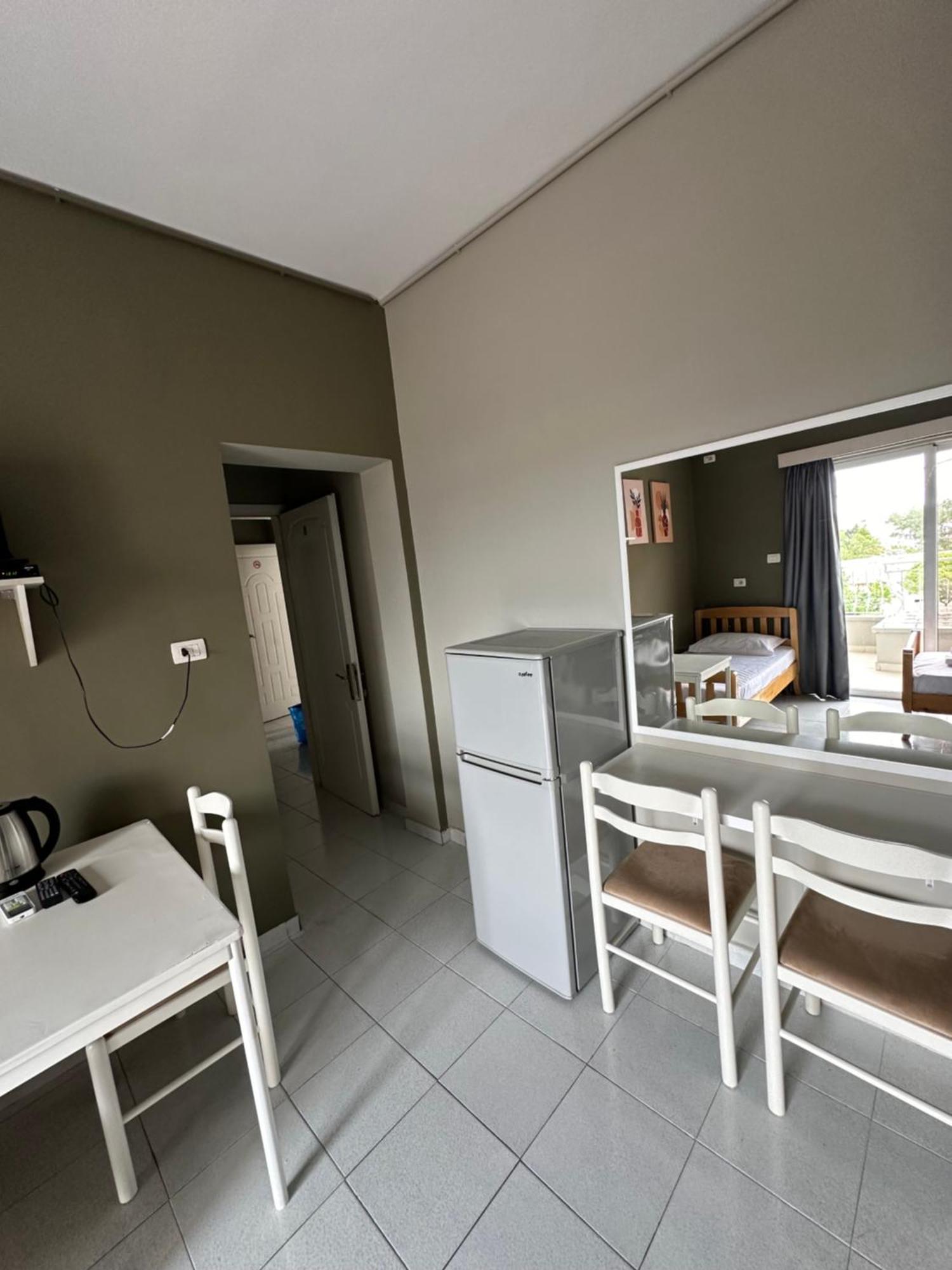 Olivias Apartments City Center Sarandë Eksteriør bilde
