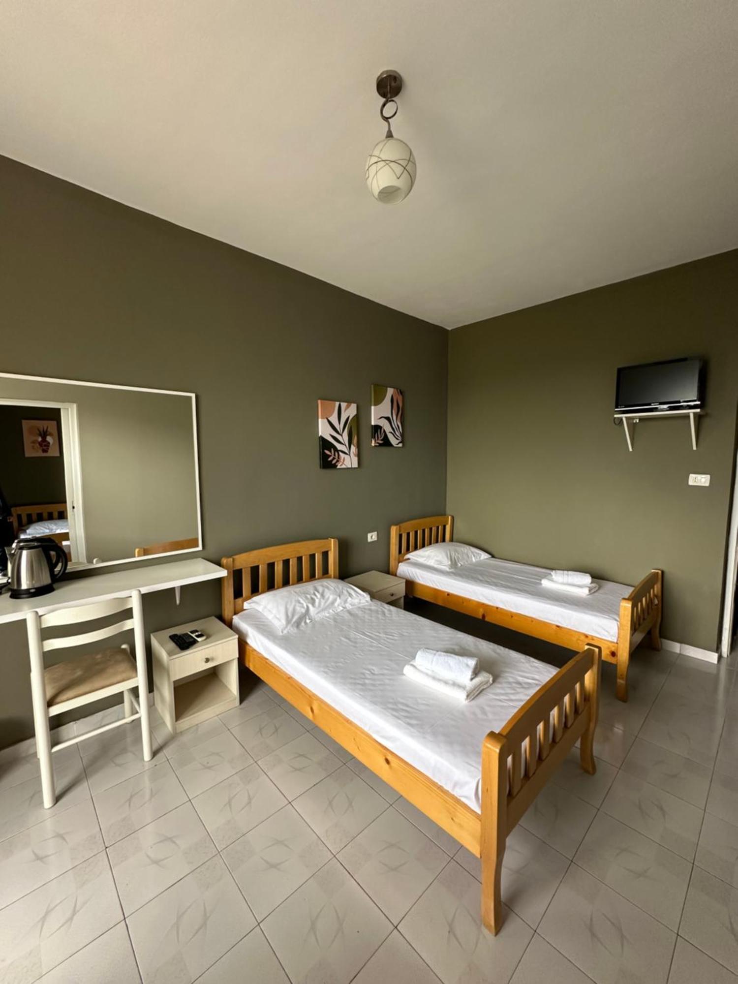 Olivias Apartments City Center Sarandë Eksteriør bilde