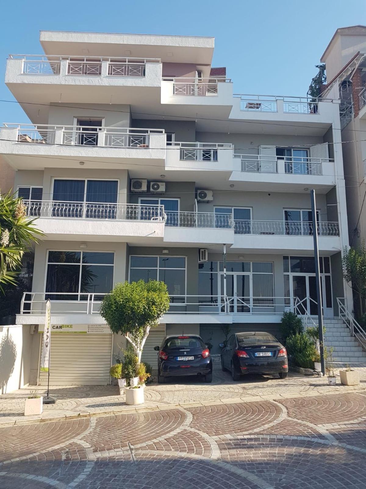 Olivias Apartments City Center Sarandë Eksteriør bilde